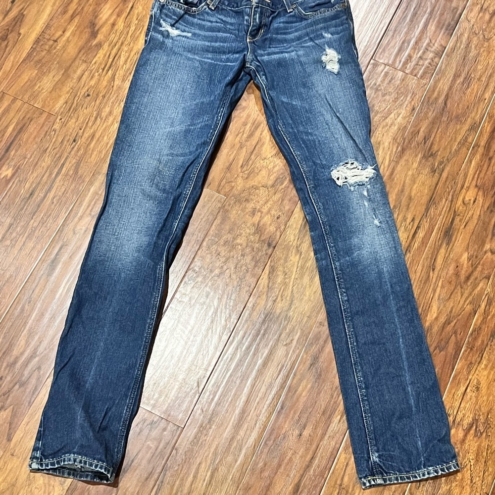 Hollister Distressed skinny Blue Jeans size 3 long